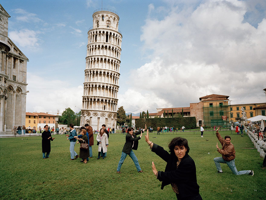 Travel Expectations Vs Reality 20 Pics Taking Photos With Leaning Tower Of Pisa In Italy 1