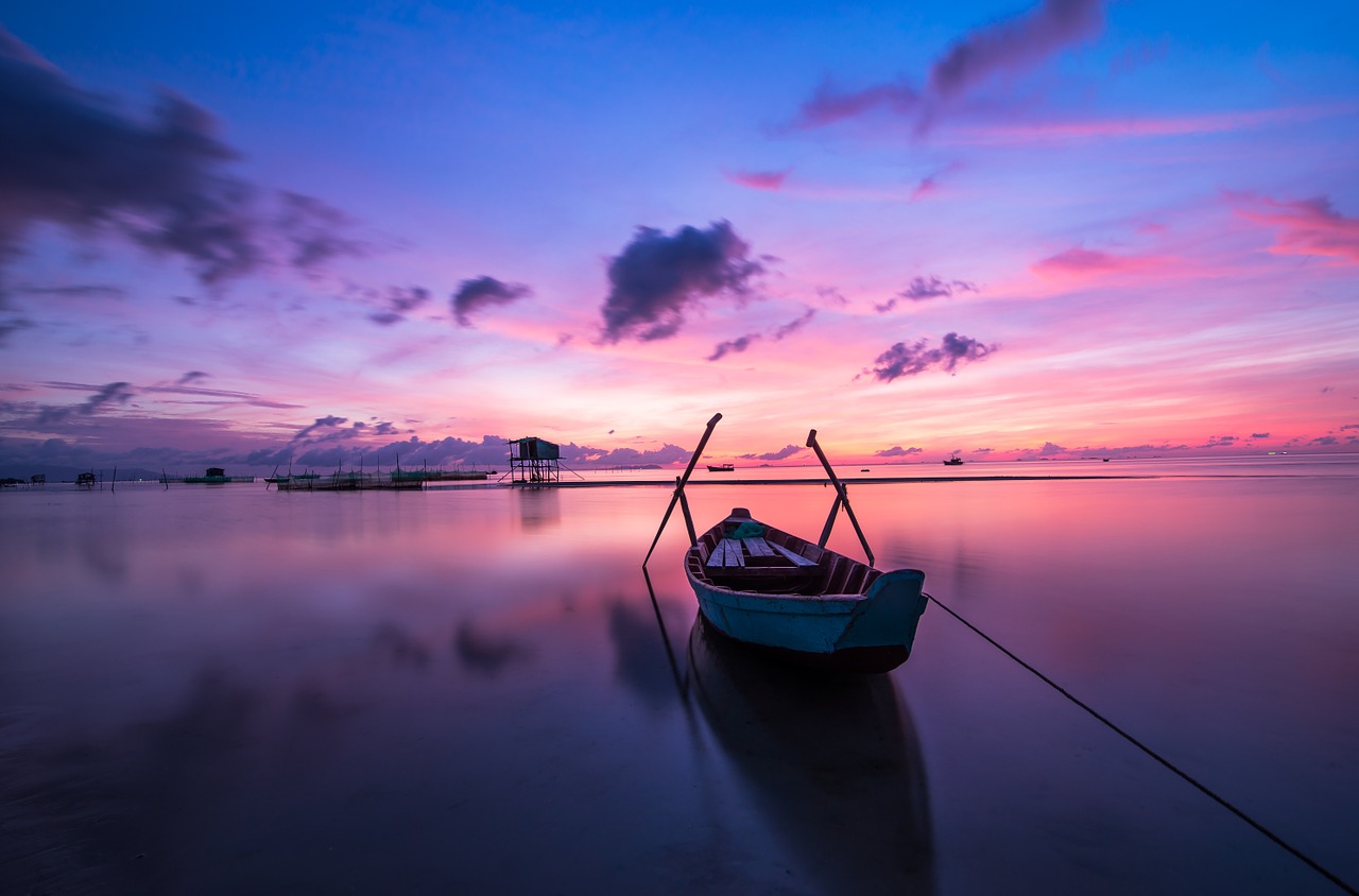 vietnam beach sunrise