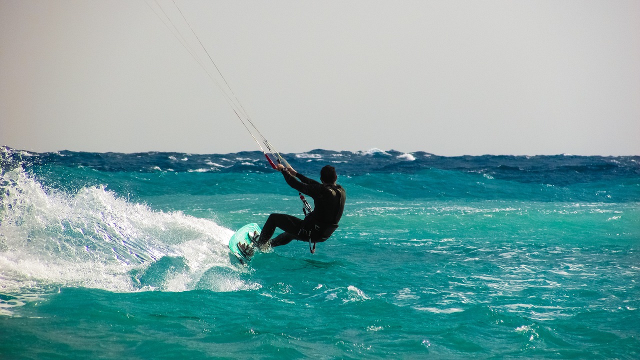 kite surfing 1960536 1280