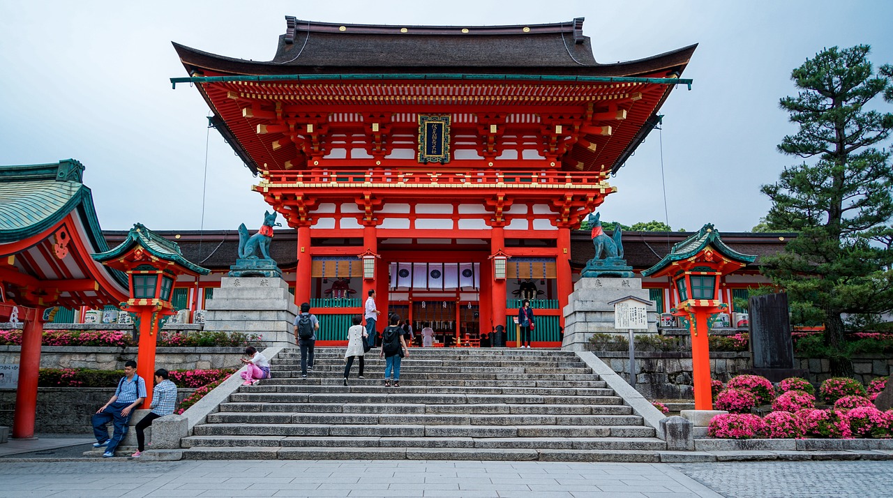 fushimi inari taisha shrine 1497697 1280