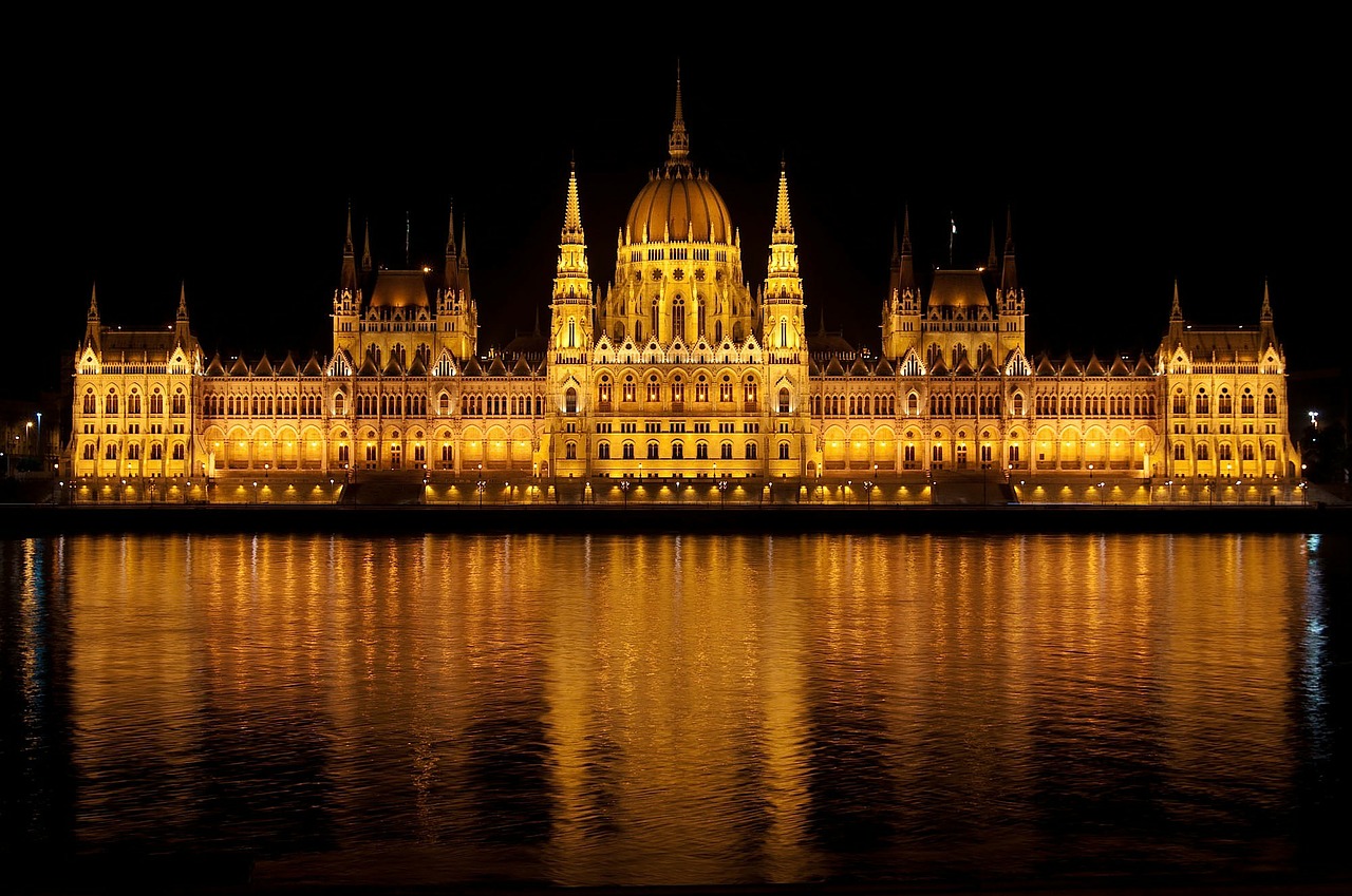 unusual things to do in budapest
