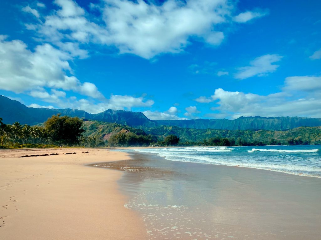 best beaches in hawaii Lanikai beach Hanalei Bay Beach