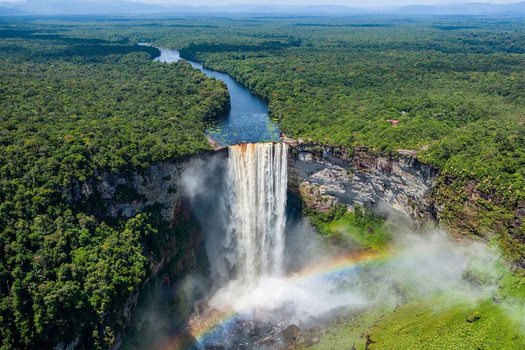 12 of the Most Beautiful Waterfalls in the World