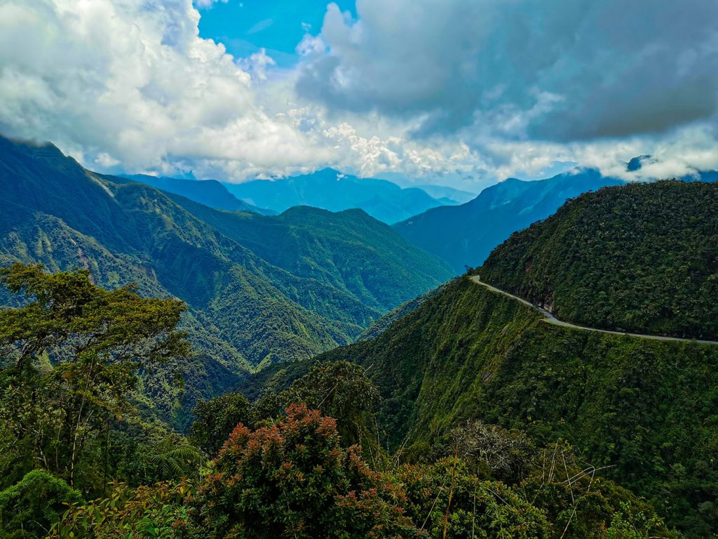 most dangeours roads in world north yungas road