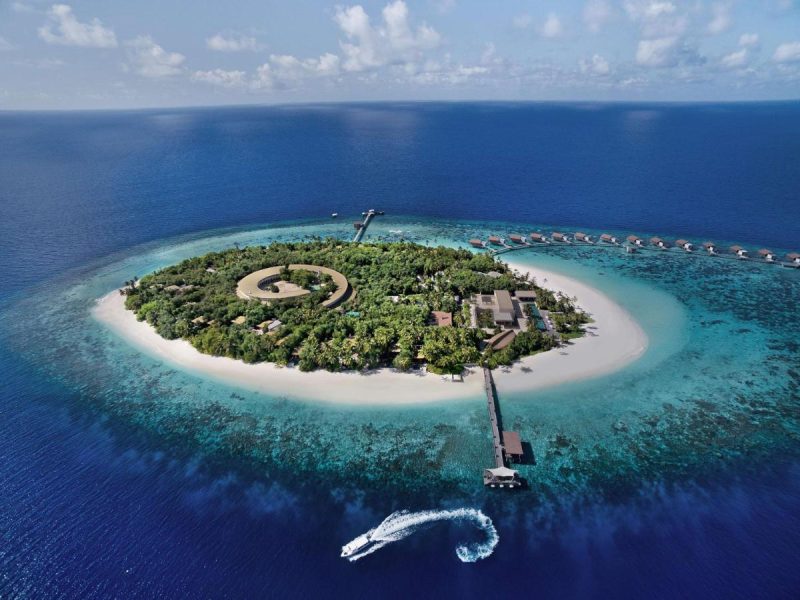 best maldives resorts for snorkeling