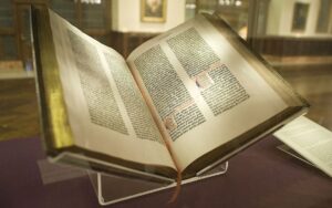 1152px Gutenberg Bible Lenox Copy New York Public Library 2009. Pic 01